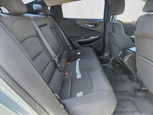 Certified 2017 Chevrolet Malibu LT FWD image 24