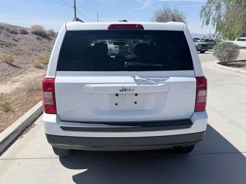 Used 2016 Jeep Patriot Sport w/ Power Value Group FWD image 7
