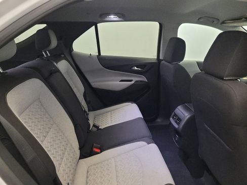 Used 2023 Chevrolet Equinox LT w/ Driver Convenience Package AWD/4WD image 19