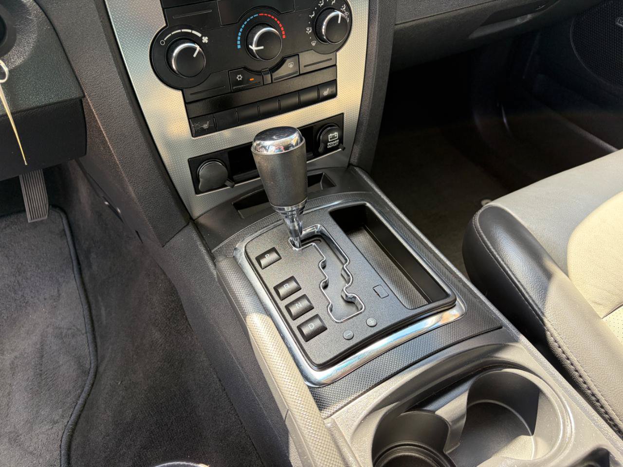 Used 2008 Jeep Grand Cherokee Laredo AWD/4WD image 19