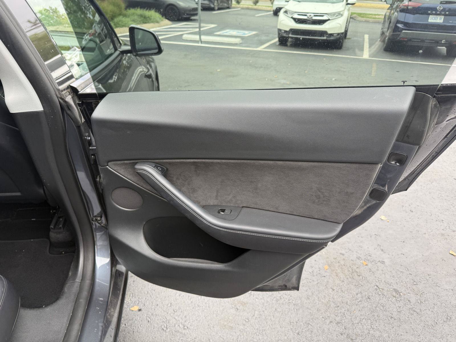 Used 2022 Tesla Model Y Performance AWD/4WD image 10