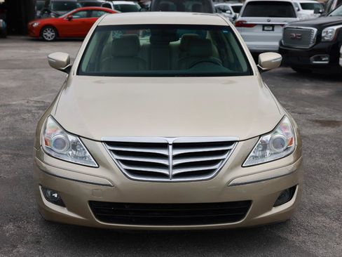 Used 2011 Hyundai Genesis 3.8 RWD image 19
