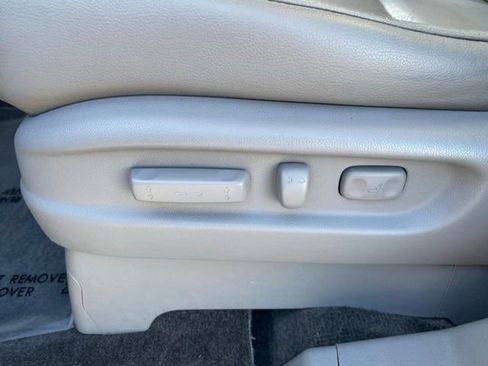 Used 2011 Honda Odyssey Touring image 23