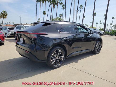 Certified 2023 Toyota bZ4X Limited w/ Weather Package FWD image 4
