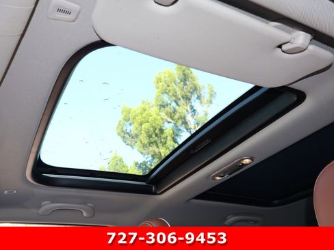 Used 2022 MINI Cooper Clubman S w/ Signature Upholstery Package image 5