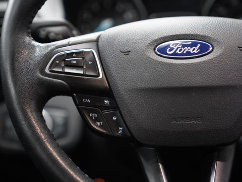 Used 2018 Ford Escape SEL w/ Ford Safe & Smart Package AWD/4WD image 16