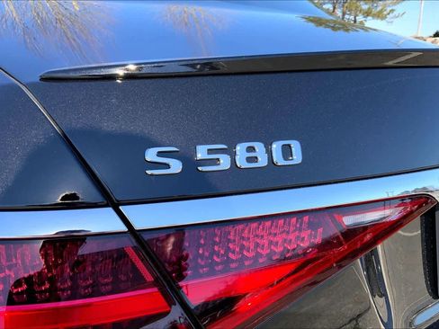 New 2026 Mercedes-Benz S 580 4MATIC Sedan image 19