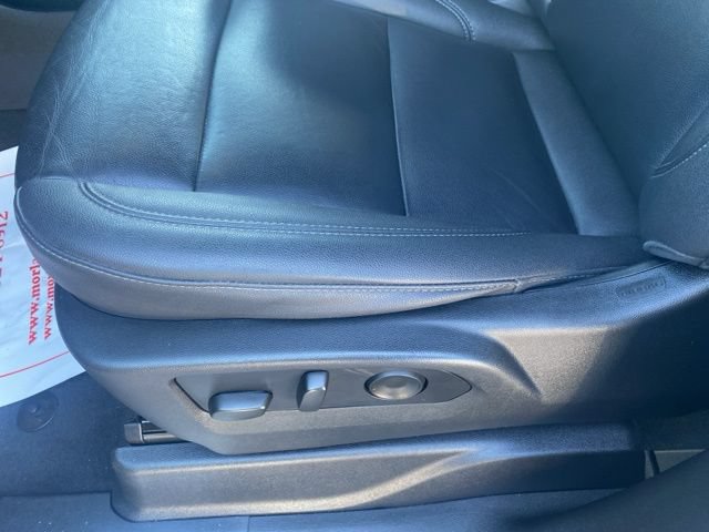 Used 2023 Chevrolet Suburban LT AWD/4WD image 18