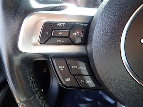 Used 2018 Ford Mustang Coupe RWD image 14