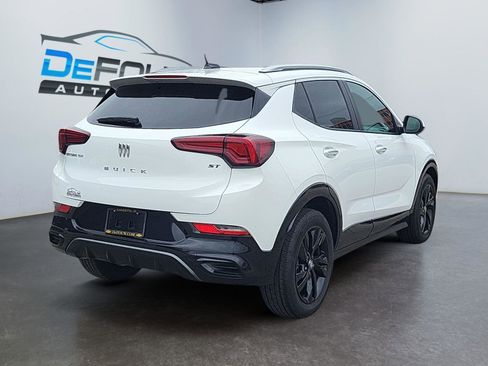 Used 2024 Buick Encore GX Sport Touring FWD image 3