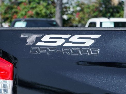 Used 2020 Toyota Tundra SR5 w/ SR5 Upgrade Package AWD/4WD image 48