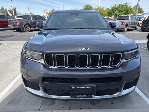 Used 2021 Jeep Grand Cherokee L Laredo w/ Luxury Tech Group I RWD image 14