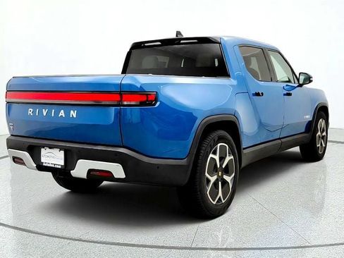 Used 2024 Rivian R1T Adventure Dual AWD/4WD image 5