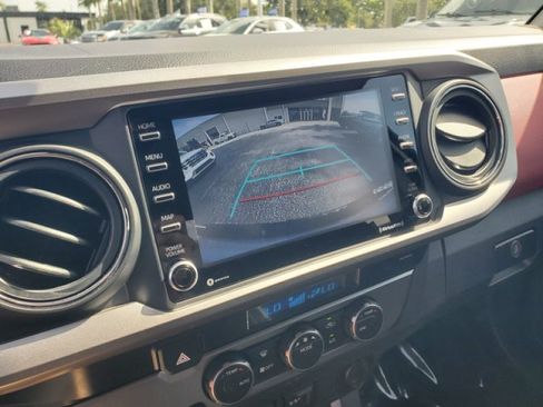 Used 2022 Toyota Tacoma SR5 w/ Technology Package RWD image 21