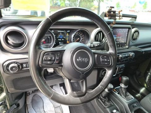 Used 2021 Jeep Wrangler Unlimited Sport AWD/4WD image 18