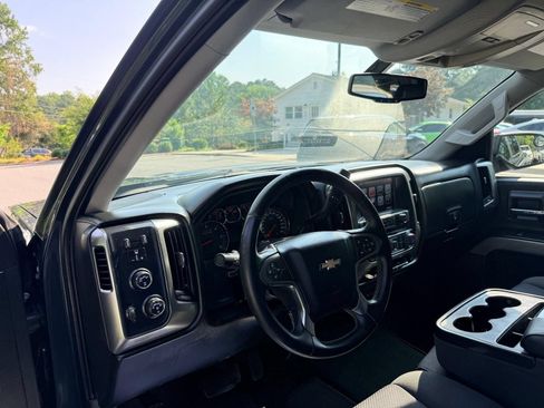 Used 2017 Chevrolet Silverado 1500 LT w/ All Star Edition AWD/4WD image 19