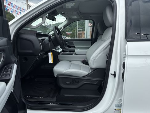 New 2027 Ford Expedition Max Platinum AWD/4WD image 9