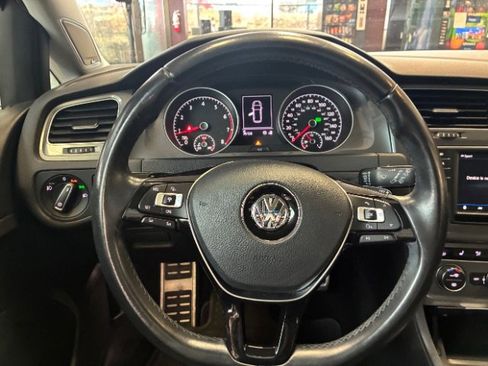 Used 2017 Volkswagen Golf Alltrack SE image 23