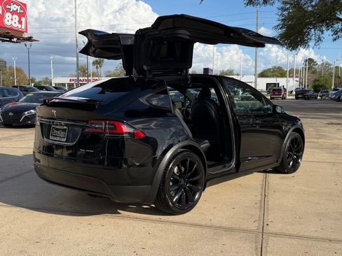 Used 2020 Tesla Model X Long Range image 14