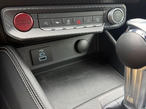 Used 2026 Ford Mustang Premium RWD image 20
