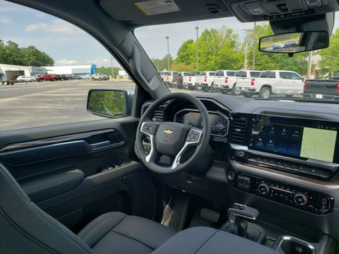 New 2026 Chevrolet Silverado 1500 LT AWD/4WD image 37