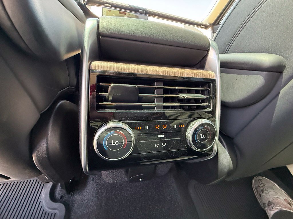 Used 2024 Land Rover Range Rover SE AWD/4WD image 19