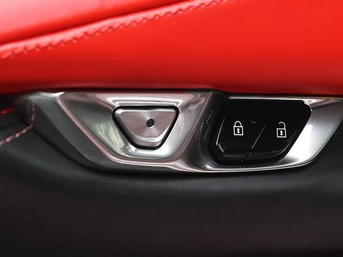 Used 2021 Chevrolet Corvette Stingray Premium Cpe w/ Z51 Performance Package RWD image 43