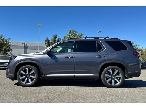 Used 2024 Honda Pilot Elite image 2