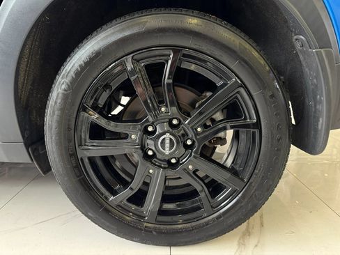 Used 2023 Nissan Kicks SR FWD image 9