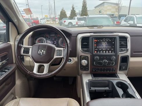 Used 2017 RAM 1500 Laramie w/ Convenience Group AWD/4WD image 14