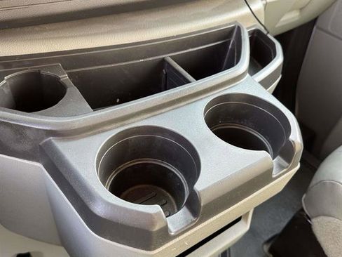 Used 2022 Ford E-450 and Econoline 450 Super Duty w/ Power Windows & Locks Group image 39