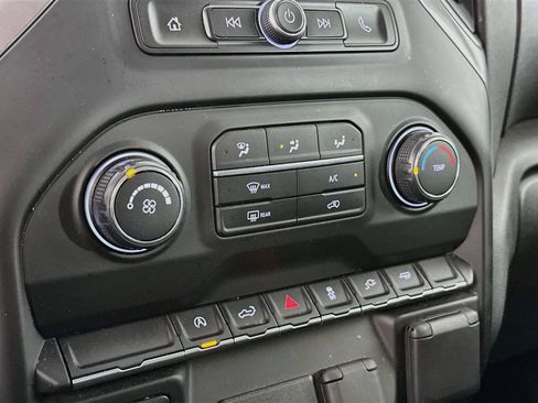 Used 2020 Chevrolet Silverado 1500 Custom w/ Custom Value Package RWD image 23