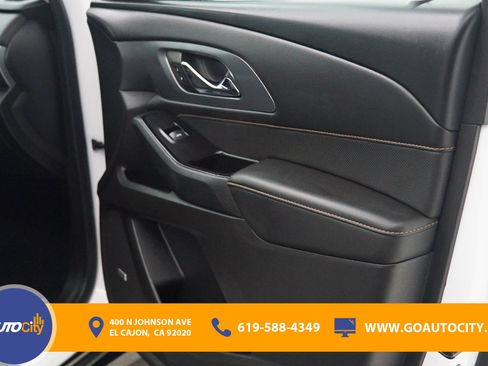 Used 2020 Chevrolet Traverse Premier w/ Redline Edition FWD image 18