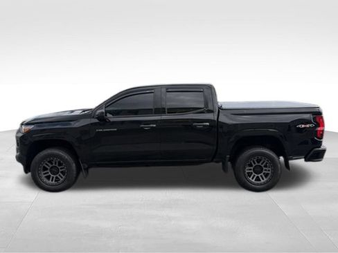 Certified 2024 Chevrolet Colorado W/T AWD/4WD image 6