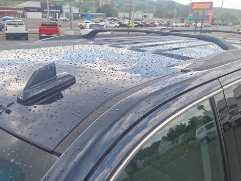 Used 2019 Chevrolet Tahoe LT w/ LT Signature Package AWD/4WD image 11