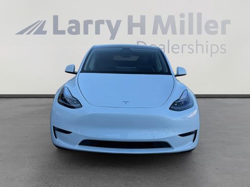 Used 2022 Tesla Model Y Performance image 8