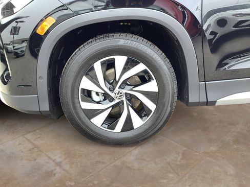 New 2026 Volkswagen Tiguan S FWD image 10