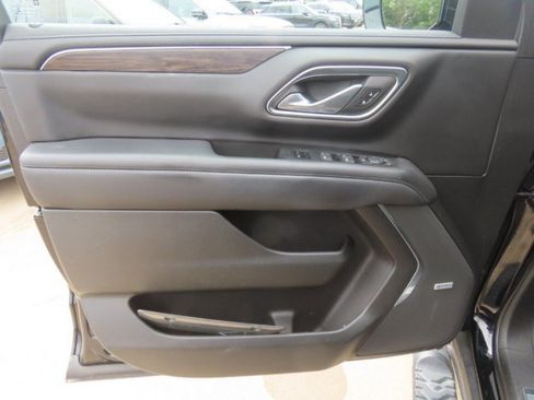 Used 2022 Chevrolet Tahoe Z71 AWD/4WD image 24