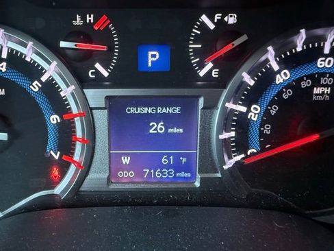 Used 2017 Toyota 4Runner TRD Off-Road AWD/4WD image 11