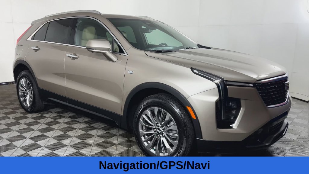 Used 2024 Cadillac XT4 Premium Luxury w/ Active Safety Package AWD/4WD image 5