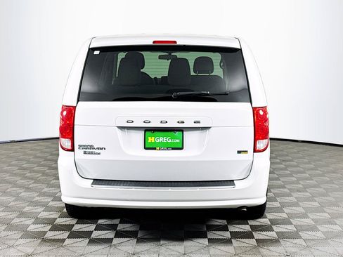 Used 2017 Dodge Grand Caravan SE FWD image 7