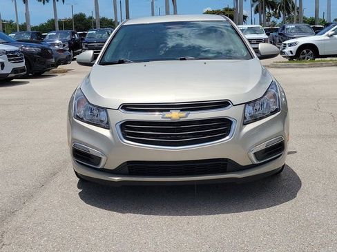 Used 2015 Chevrolet Cruze LT w/ Enhanced Safety Package FWD image 2