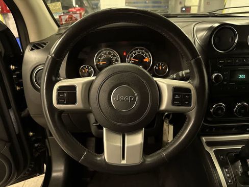 Used 2015 Jeep Compass High Altitude AWD/4WD image 18