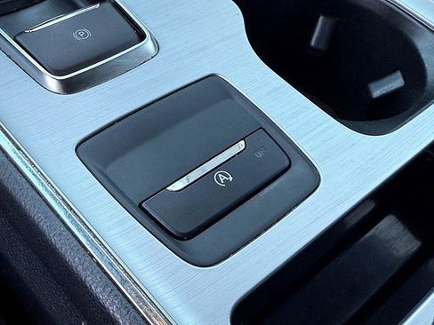 Certified 2022 Ford Edge SEL image 22