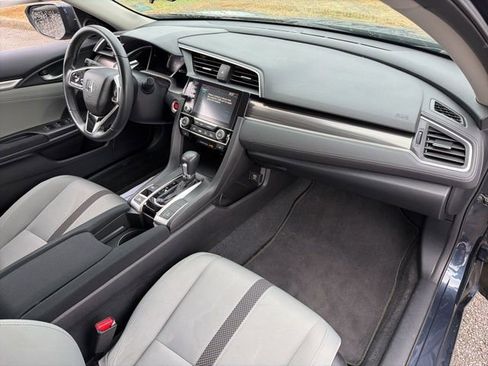 Used 2020 Honda Civic EX image 9