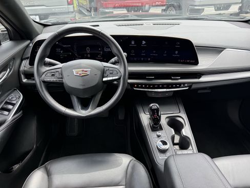 Used 2025 Cadillac XT4 Premium Luxury FWD image 14