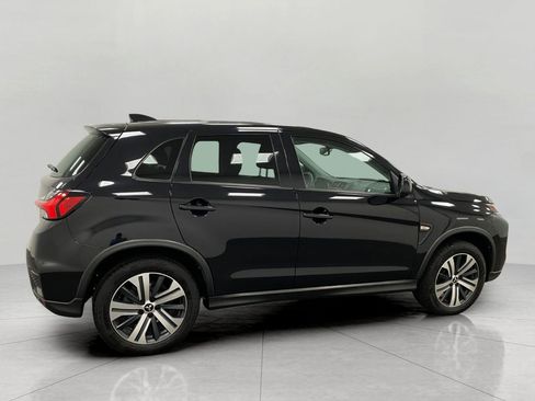 Used 2022 Mitsubishi Outlander Sport ES AWD/4WD image 3