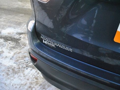 Used 2014 Toyota Highlander Limited image 7