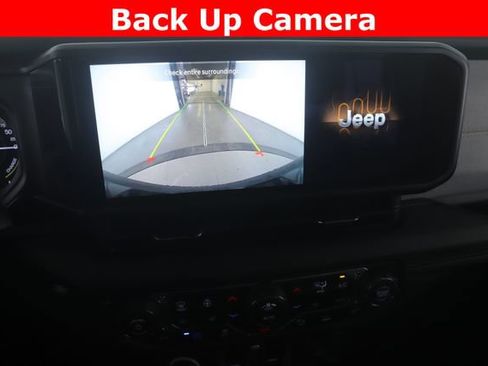 Used 2025 Jeep Wrangler Unlimited Sahara w/ Safety Group image 22