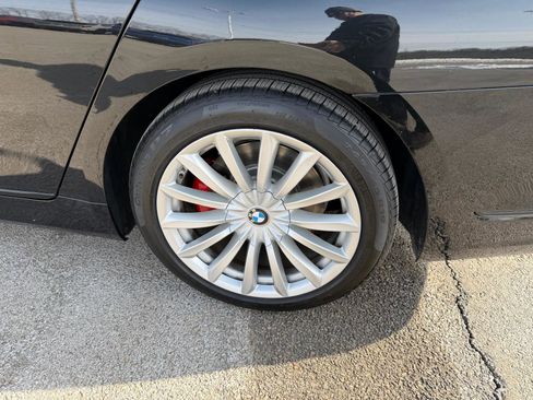 Used 2020 BMW 740i w/ Premium Package image 11